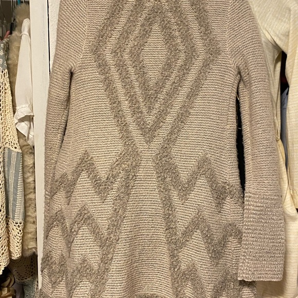 {Anthro} Angel of the North’s Equinox Cardigan - Picture 5 of 7
